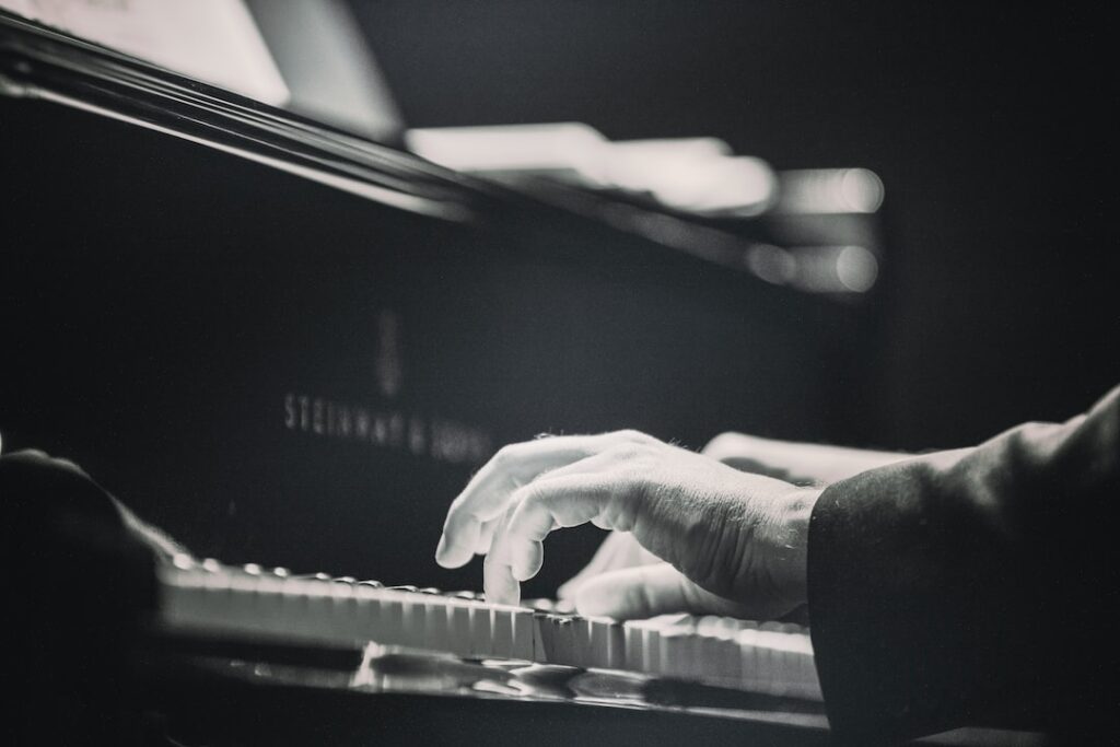 Piano player