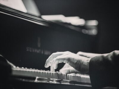 Piano player